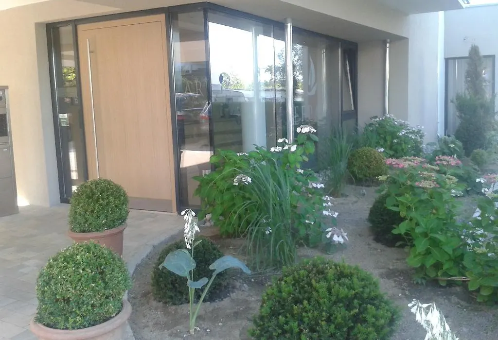 Hotel Seepark Garni-1