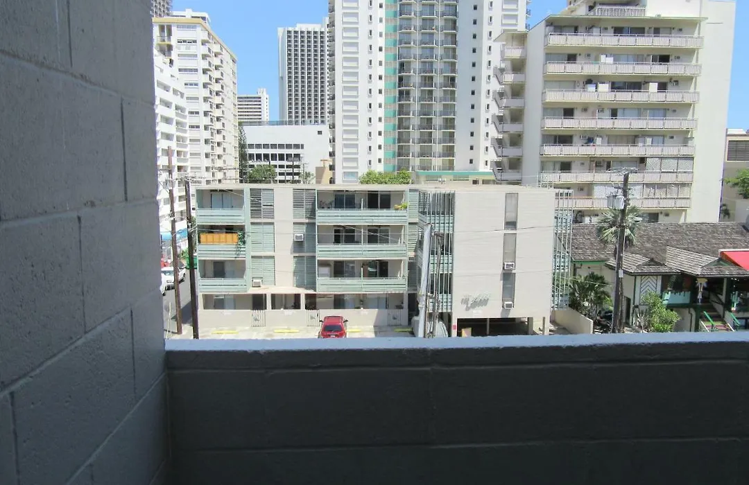 Waikiki Central Hotel - No Resort Fees-1