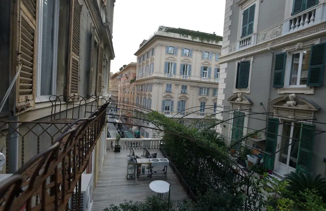 Check-Inn Rooms Genova Centro-1