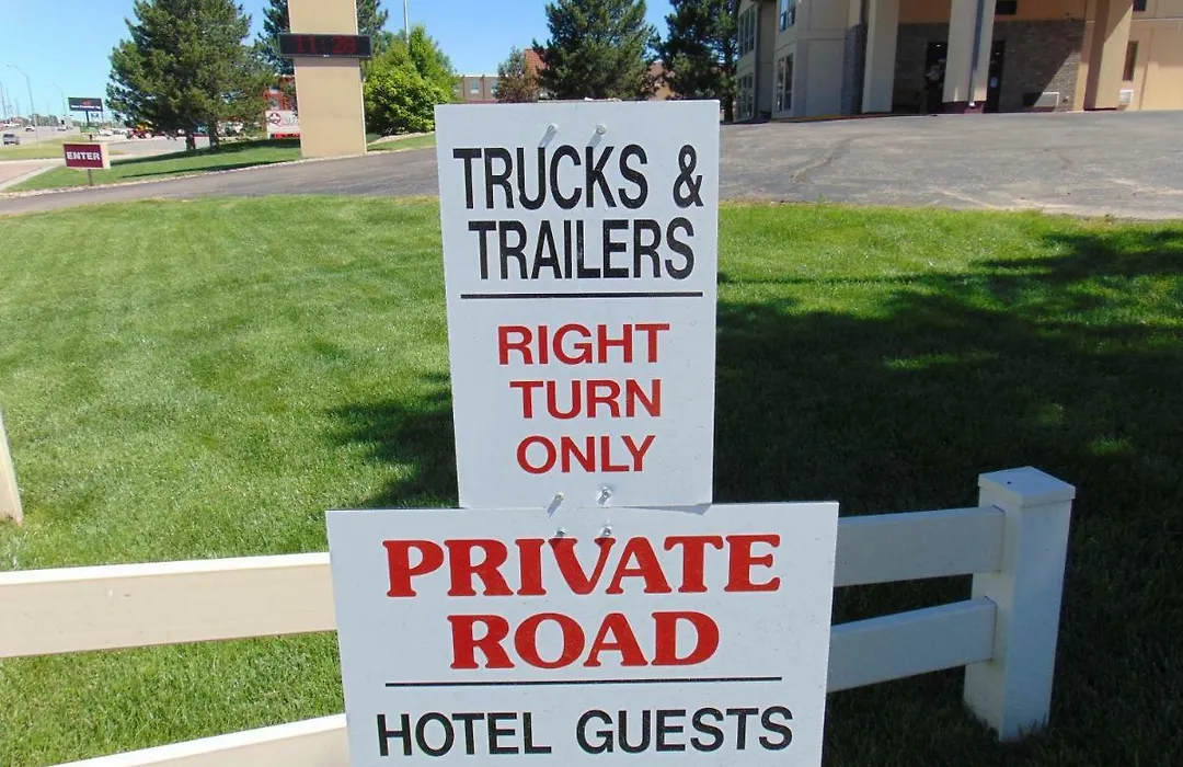Horse Creek Inn-1