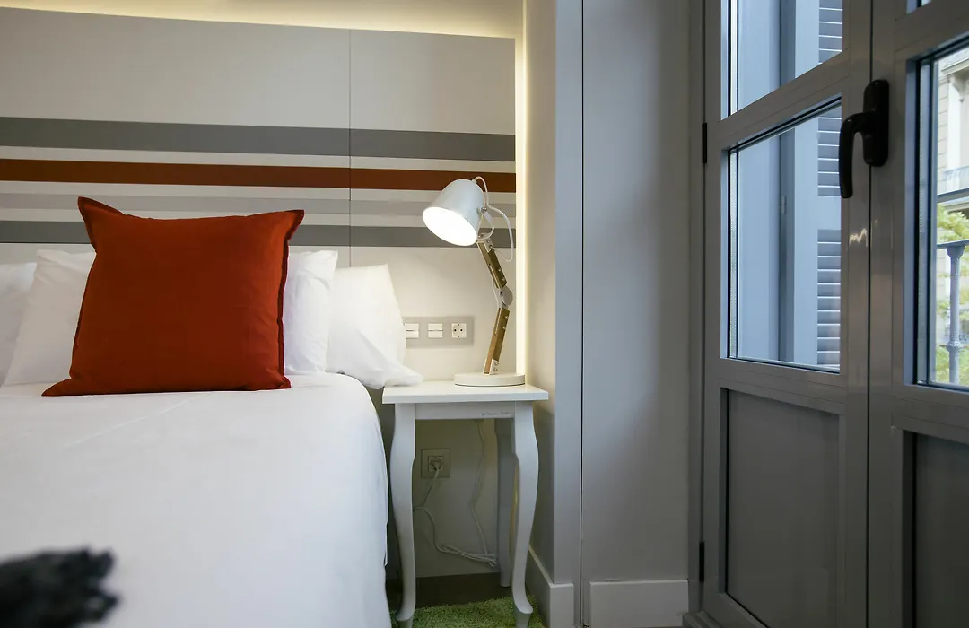 Legazpi Doce Rooms & Suites-1