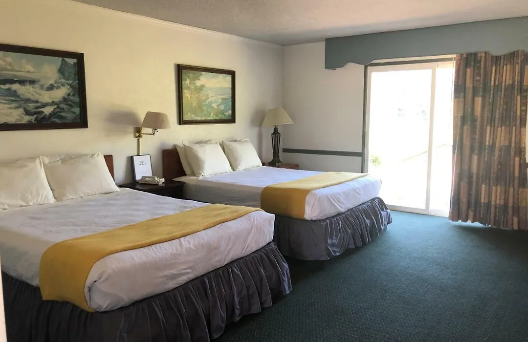 Pine Beach Inn-1
