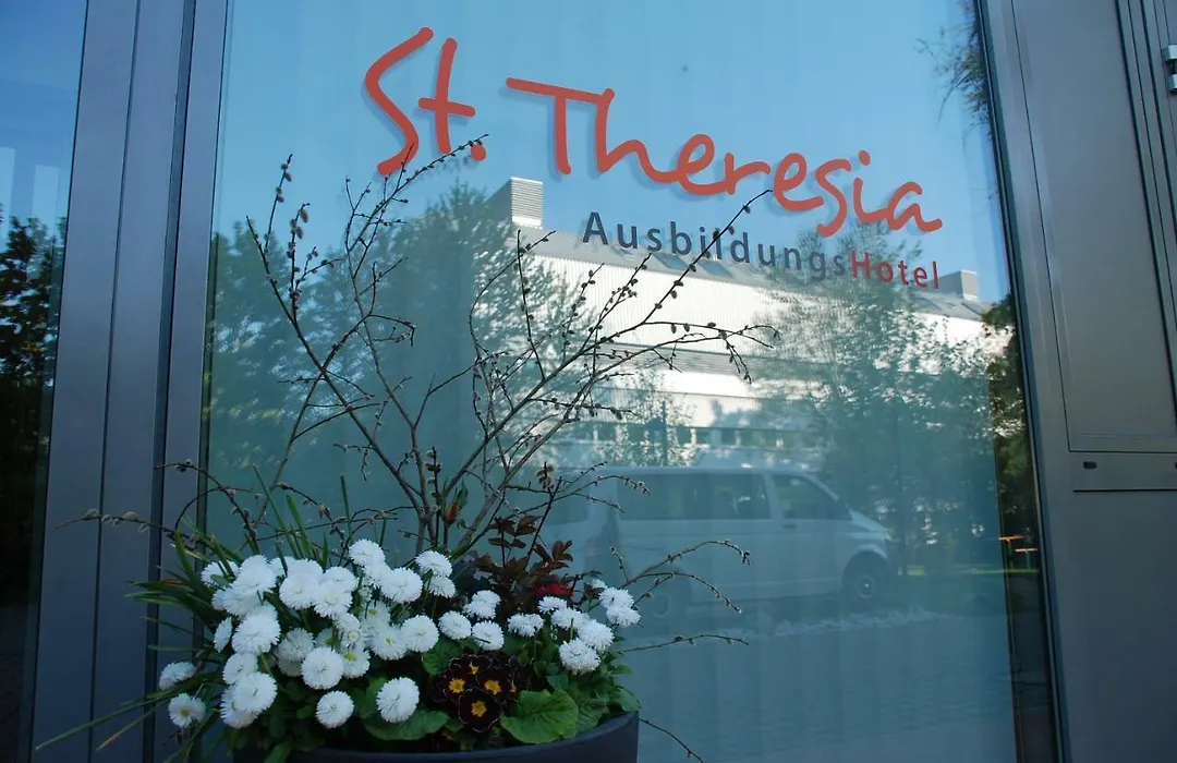 Ausbildungshotel St. Theresia-1