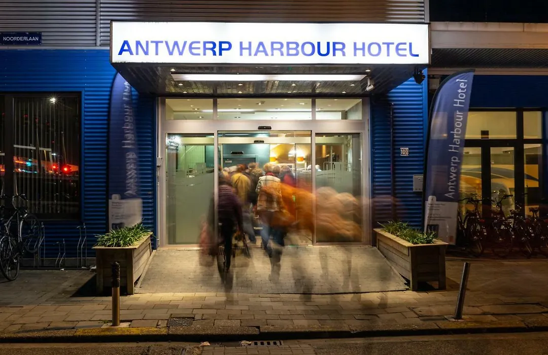 Antwerp Harbour Hotel-1