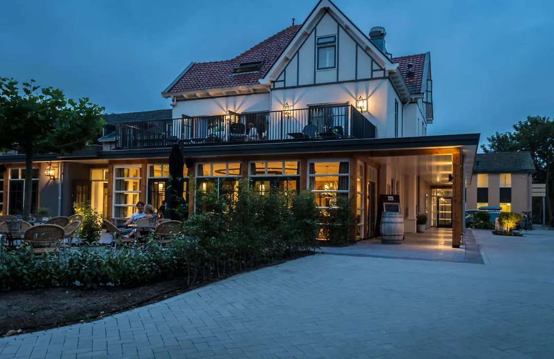 Badhotel Renesse-1
