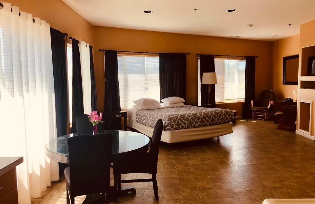 Orca Inn Suites-1