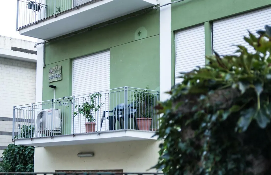Meridiana B&B-1