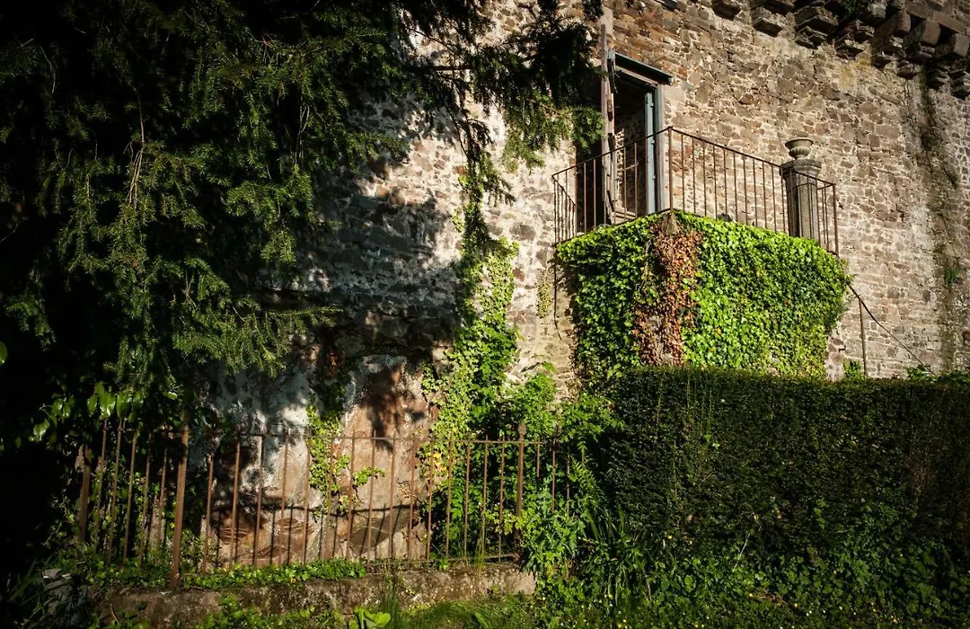 Hôtel particulier Le Mercier de Montigny -Une nuit sur les remparts--1