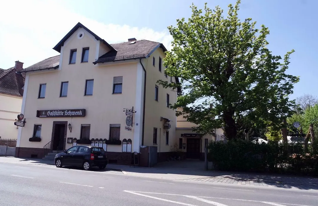 Gaststätte Schwenksaal-1