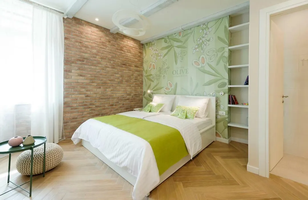 Mak Luxury Rooms-1