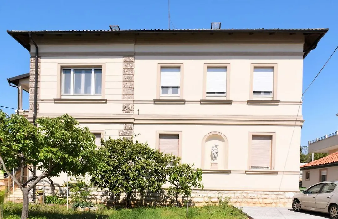 Vila Siega-1