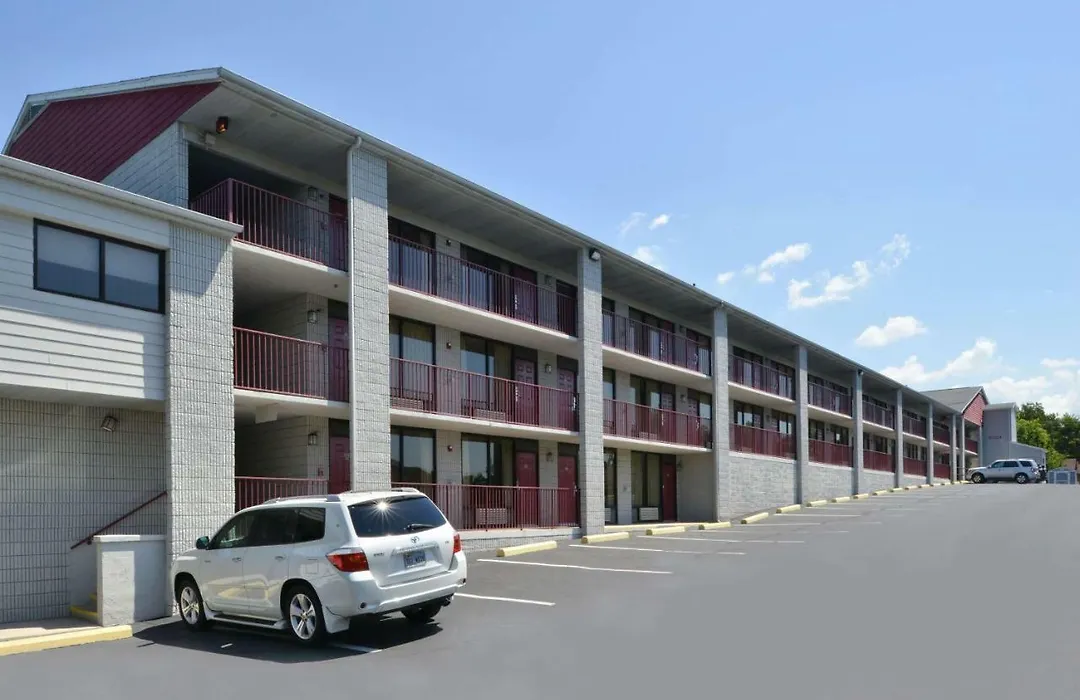 Ramada By Wyndham Branson-1
