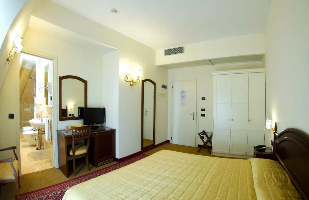 Hotel Villa Fiorita-1
