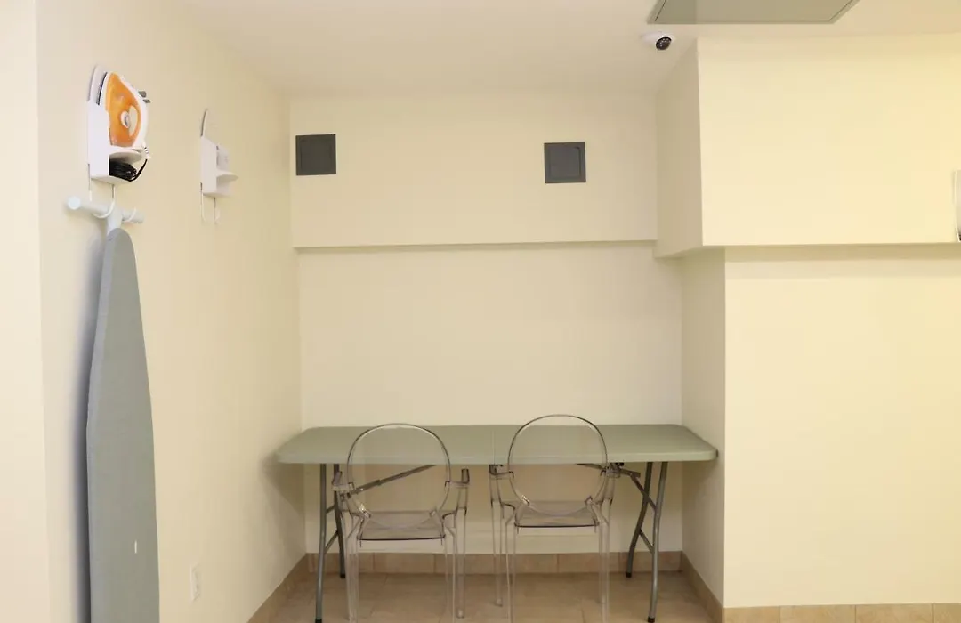 Charming & Stylish Studio On Beacon Hill #8-1