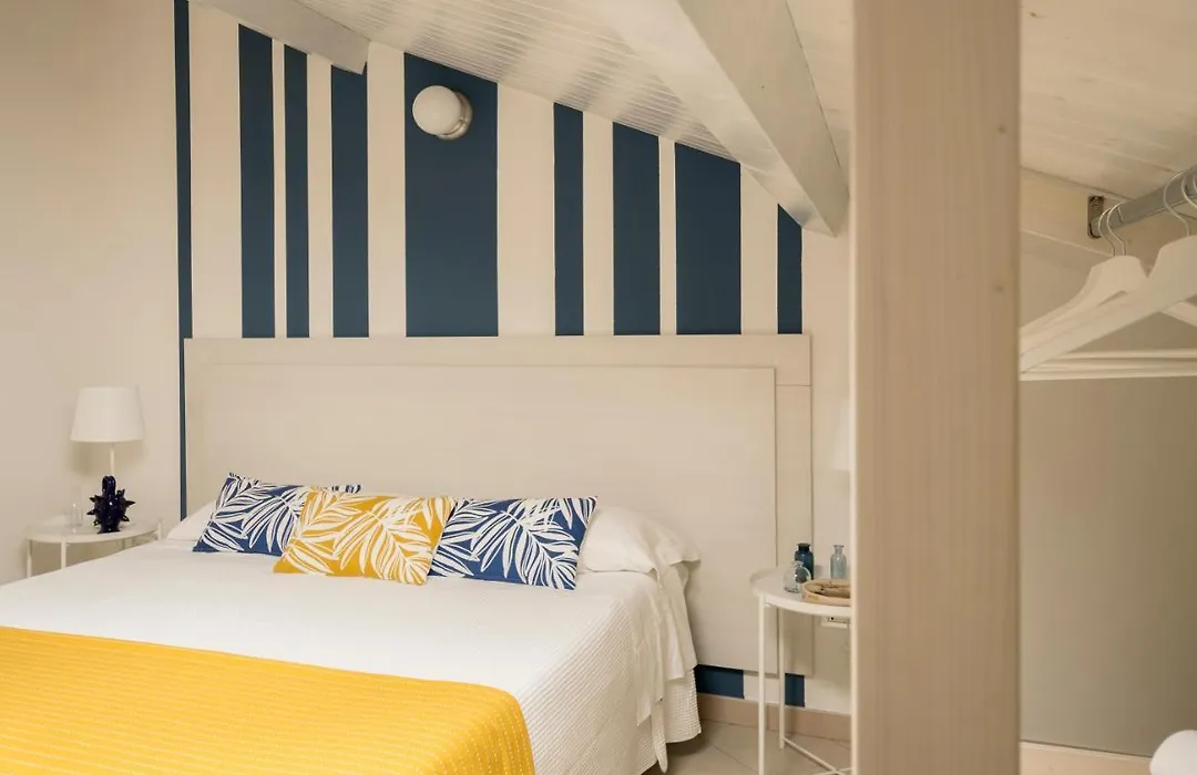 Civico 64 Bed&Breakfast in mansarda-1