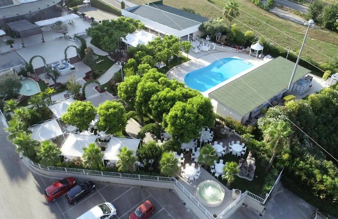 Edra Palace Hotel & Ristorante-1