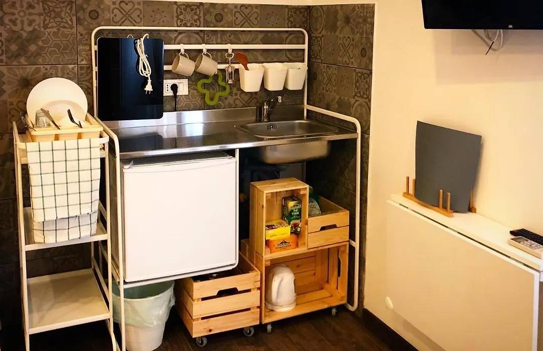 Mimi Rooms&Studios-1