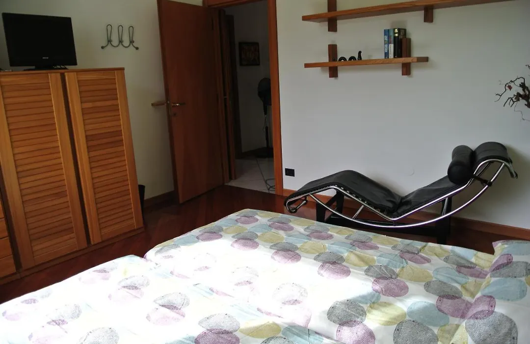 B&B Sari-1