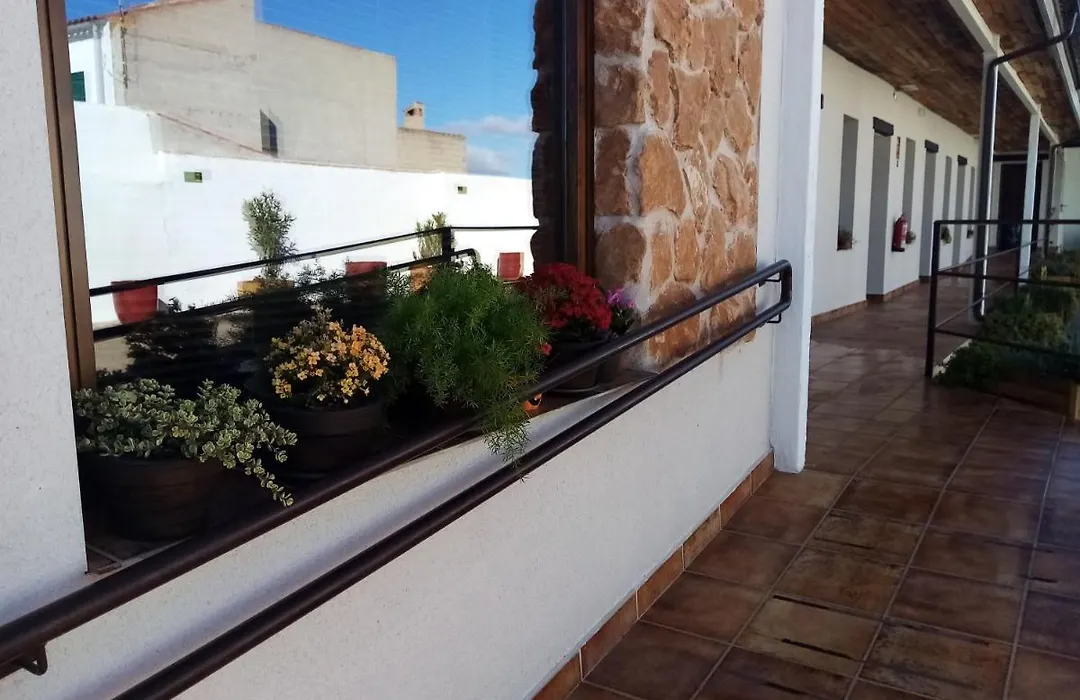 HOSTAL Almagro - Parking-1