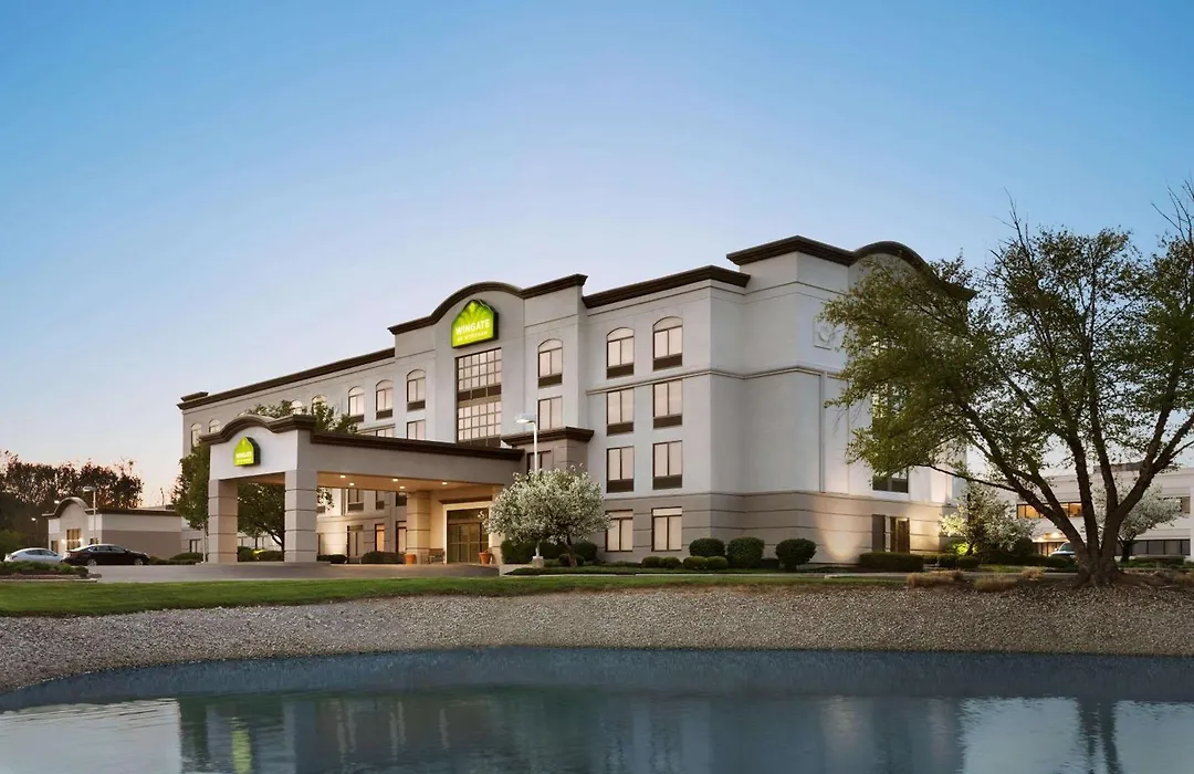 Wingate By Wyndham Cincinnati Blue Ash-1
