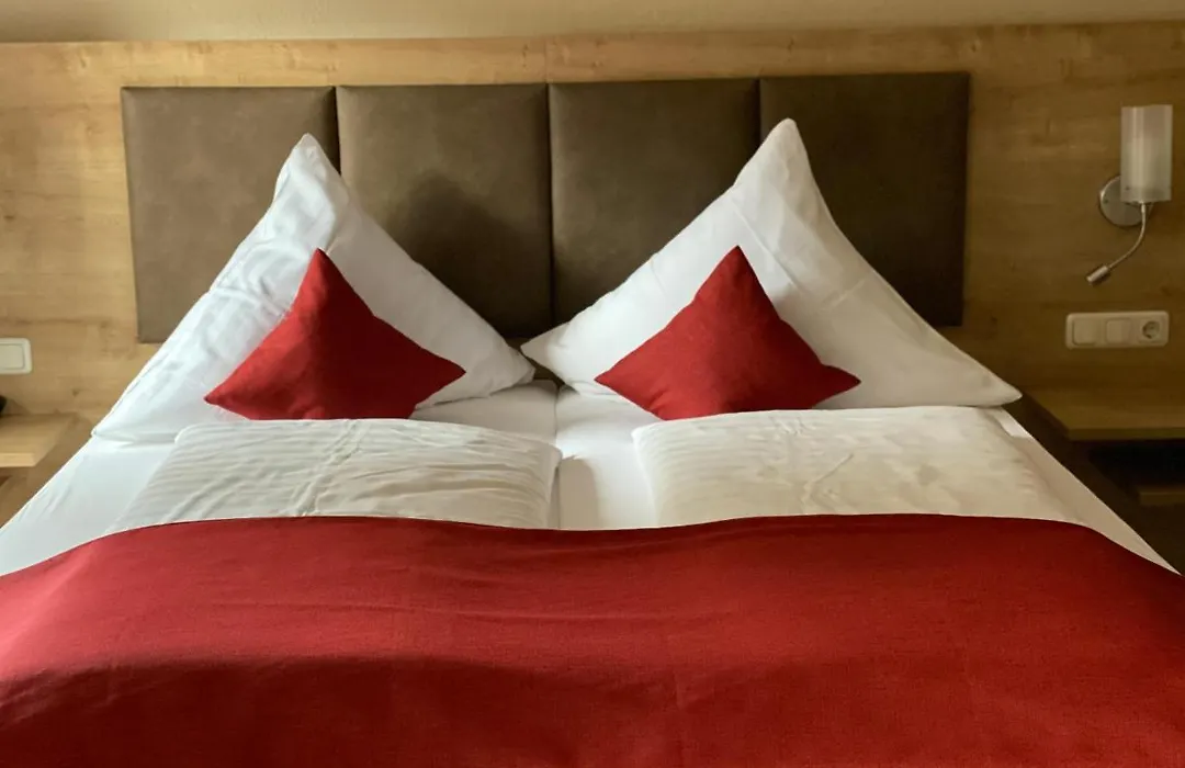 Alpenhotel Weiherbach Berchtesgaden Hallenbad und Sauna-1