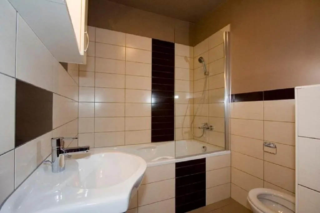 Bungalow 16 Personen-1