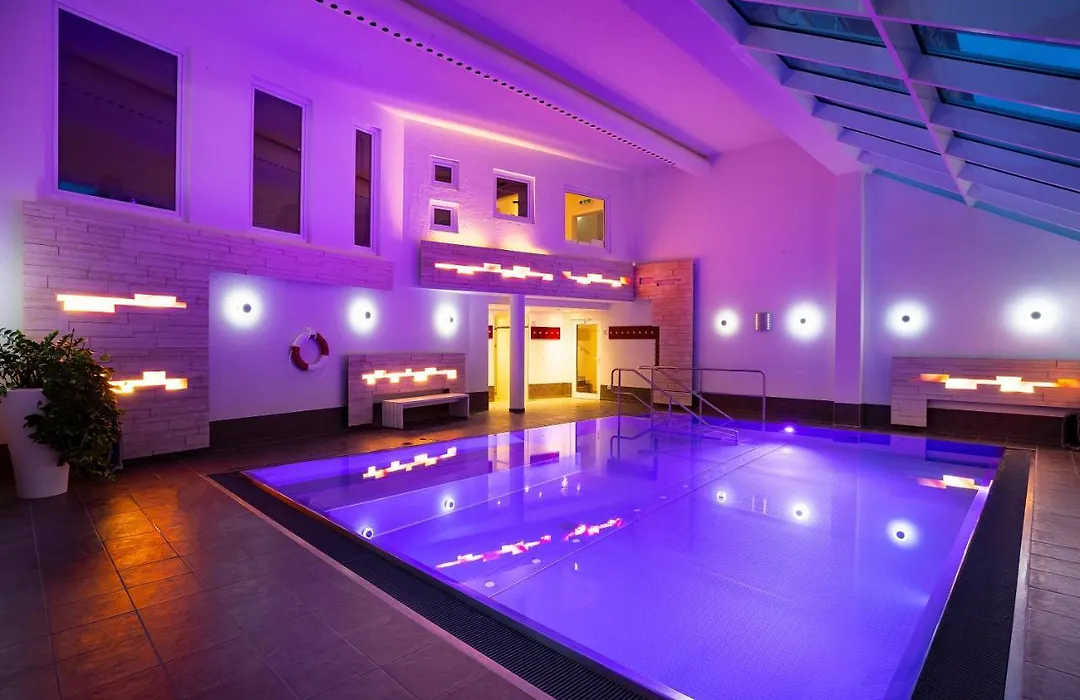 Bio- und Wellnesshotel Alpenblick-1