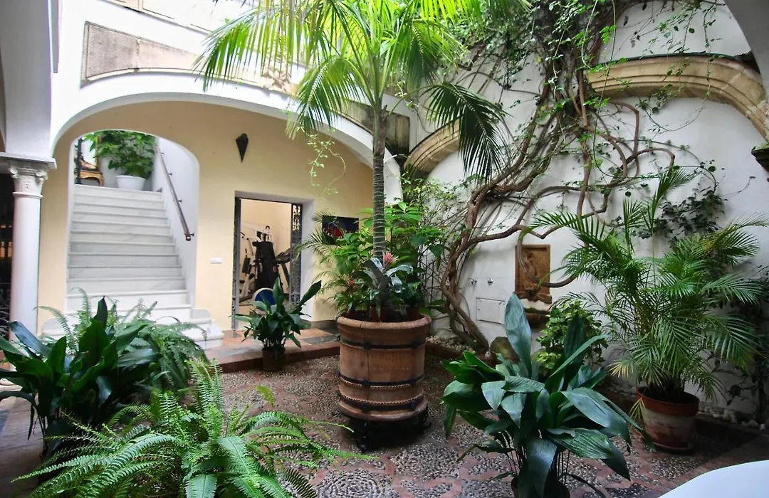 El Palace Del Puerto-1