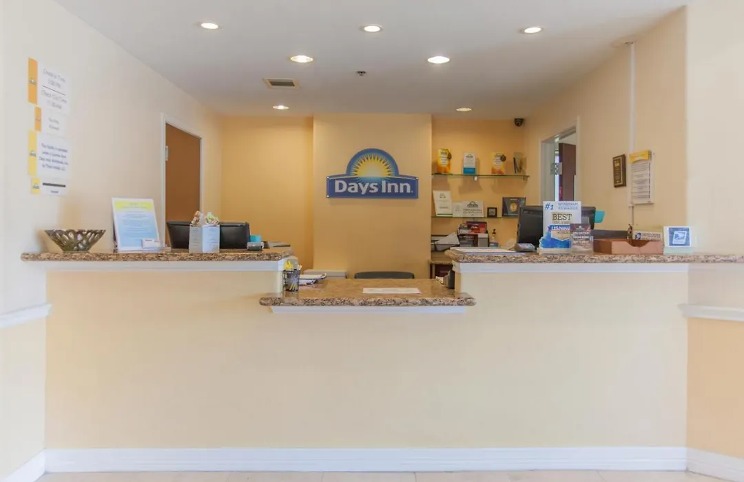 Days Inn By Wyndham Shenandoah-1