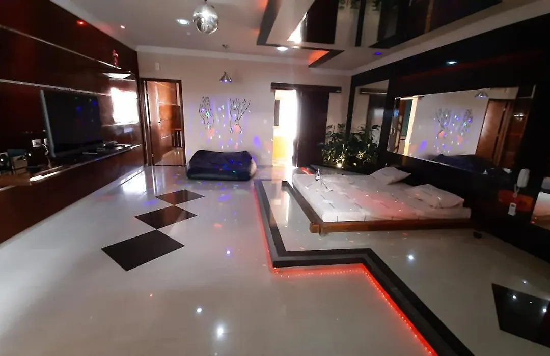 Viper Motel-1