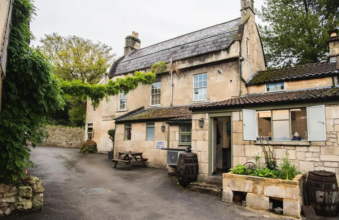 Wheelwrights Arms Country Inn & Pub-1