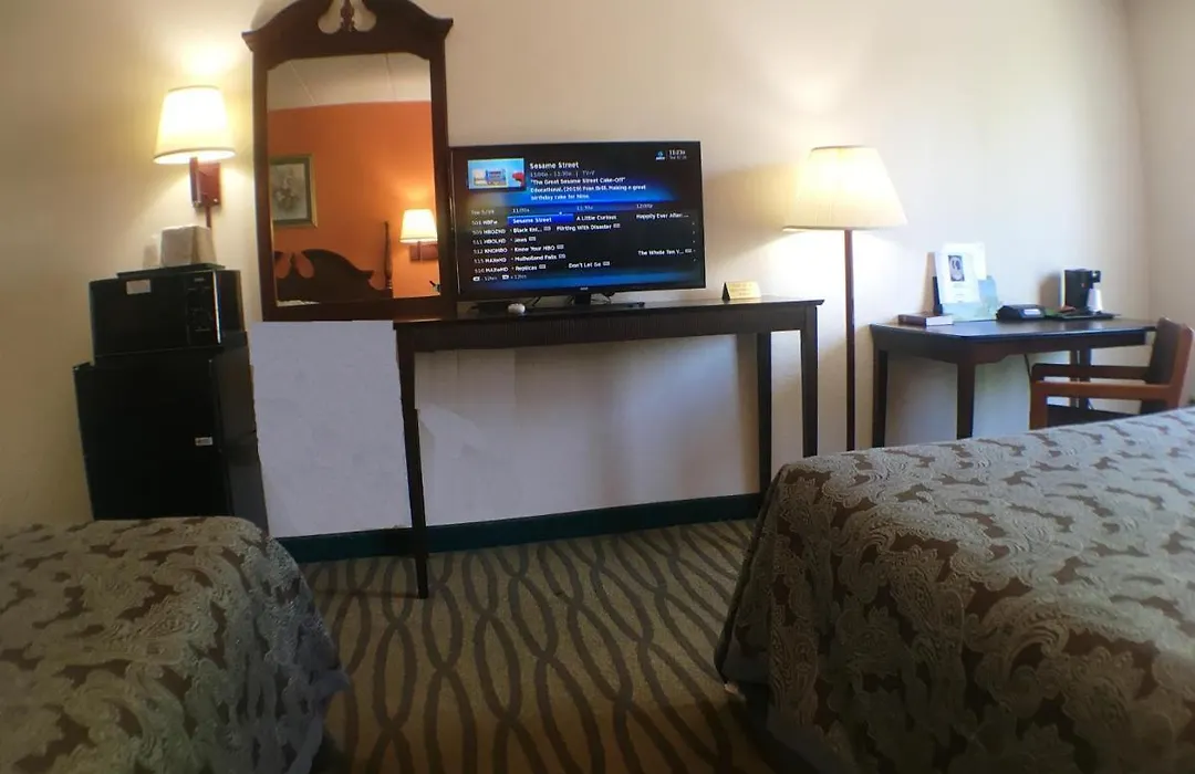 President Inn & Suites-1