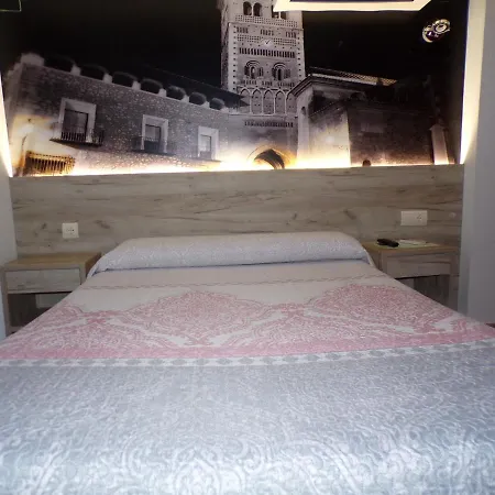 Hostal Serruchi-3