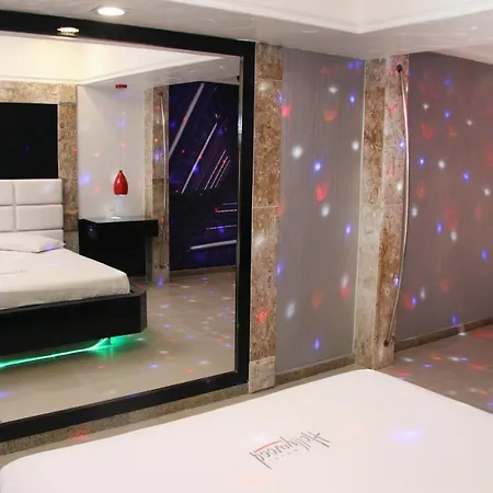 Motel Hollywood-2