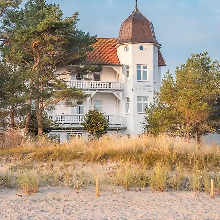 Strandhotel zur Promenade-2