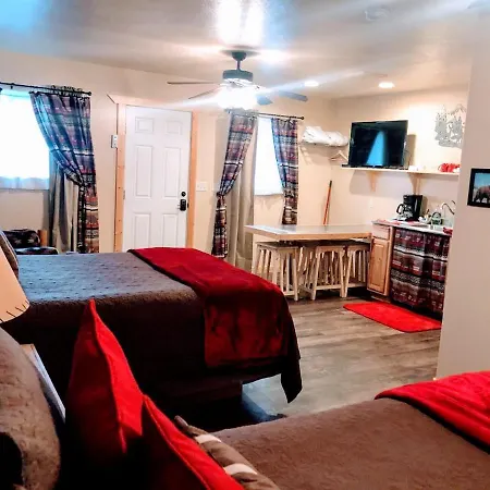 Alpaca Inn, The-2