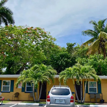 Glades Motel - Naples-2