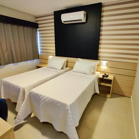 Mogano Express Hotel - PET FRIENDLY e ELETROPOSTO-2