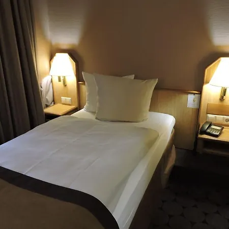Best Western Hotel International-3