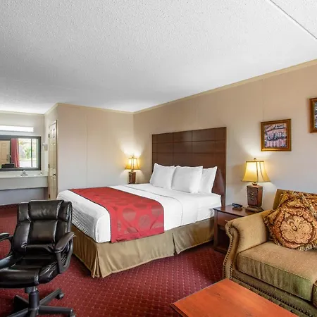 Ramada By Wyndham Branson-2