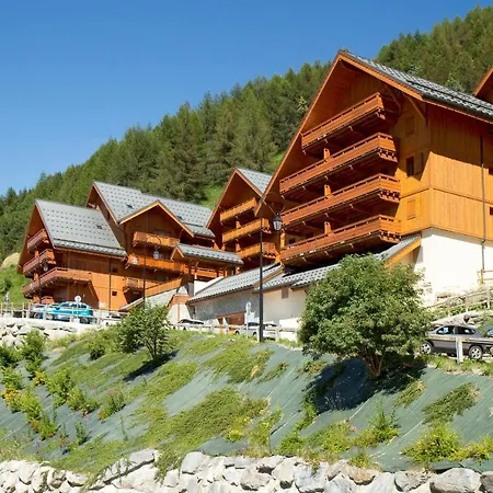 Résidence Odalys Le Hameau et les Chalets de la Vallée d'Or-2