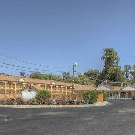 Rodeway Inn-2