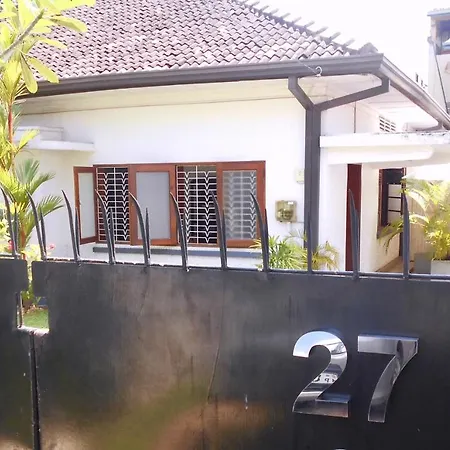 "27" Spathodea- Oasis In The City-3