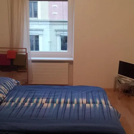Guesthouse Casa Esperanza Basel-3
