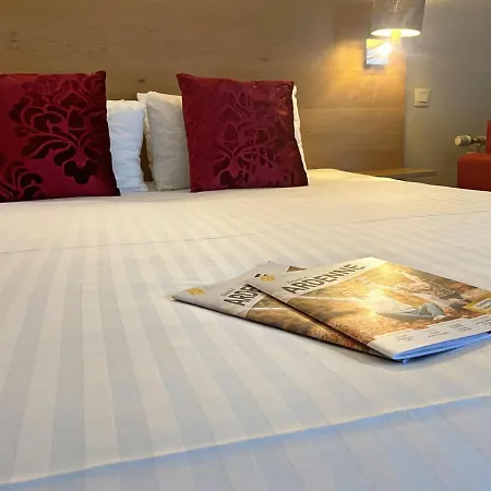Hotel Cote Cour-3