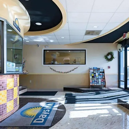 Days Inn By Wyndham Hartford/Closest Downtown-2