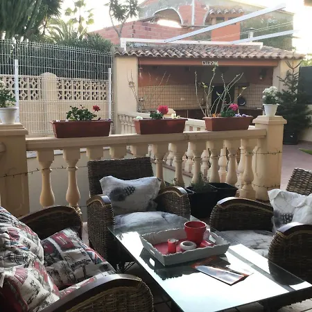 Double Room With Shared Bathroom And Shared Communal Areas R4-2
