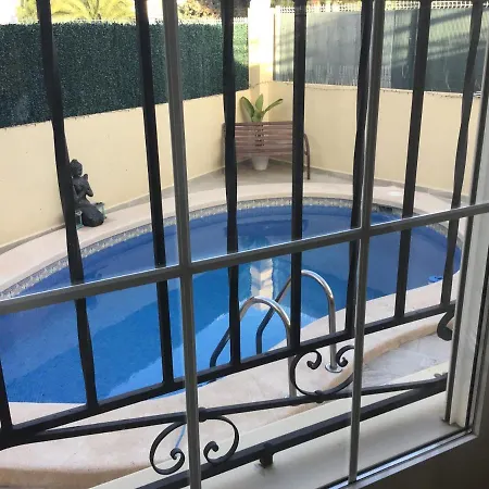 Double Room With Shared Bathroom And Shared Communal Areas R4-3