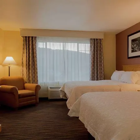 Hampton Inn & Suites Steamboat Springs-2