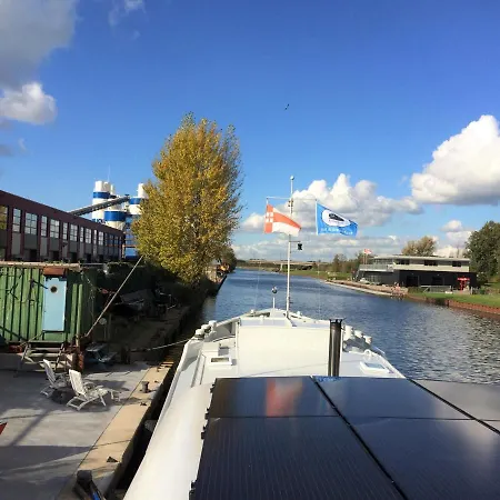 B&B Woonschip Robbedoes-3